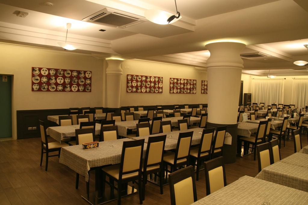 Hotel Stanchini Беллария-Иджеа-Марина Экстерьер фото