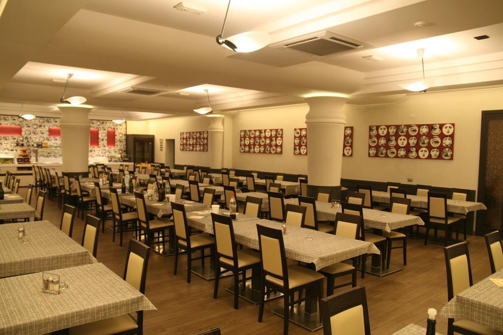 Hotel Stanchini Беллария-Иджеа-Марина Экстерьер фото