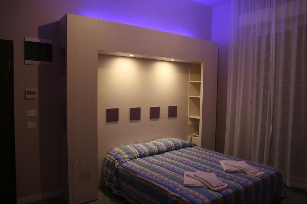 Hotel Stanchini Беллария-Иджеа-Марина Экстерьер фото