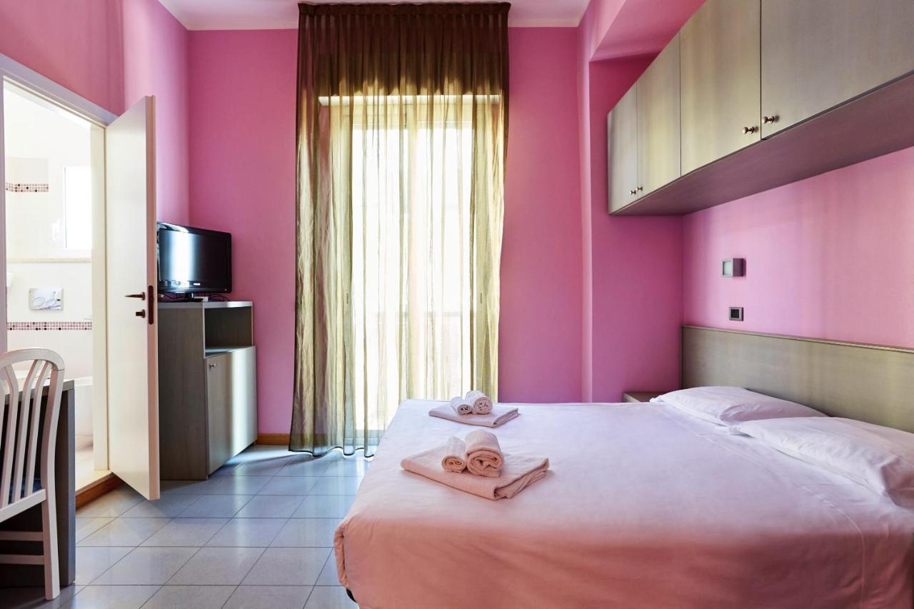 Hotel Stanchini Беллария-Иджеа-Марина Экстерьер фото